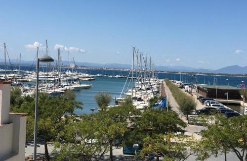 Roses Town Center Apartment | Capvespre