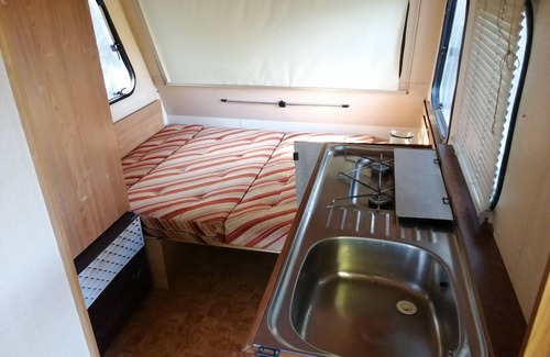 Zaragoza House | caravan in my garden