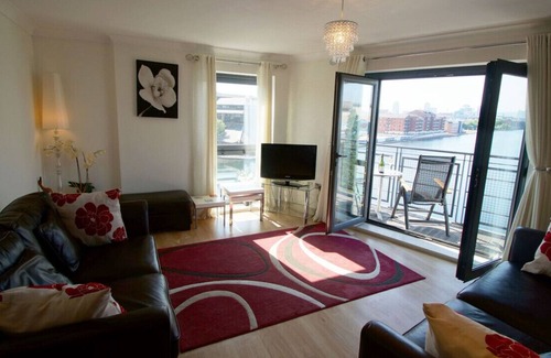 Atlantic Wharf Apartment | Cardiff Bay View Apartment