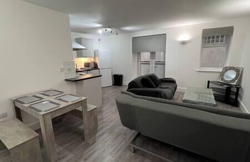 Castle Quarter Apartment | Cardiff city centre apartment sleeps five