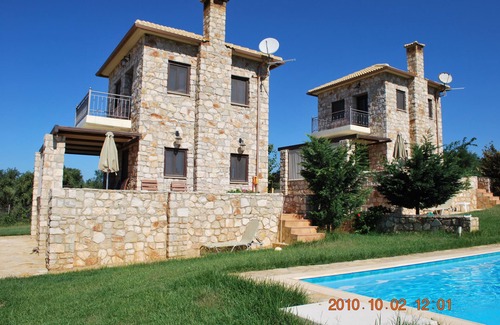 Romanos House | Caretta A at Villa Yialenia Estate
