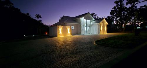 Port Edward Villa | Caribbean Estates Villa Varie - Luxury accommodation