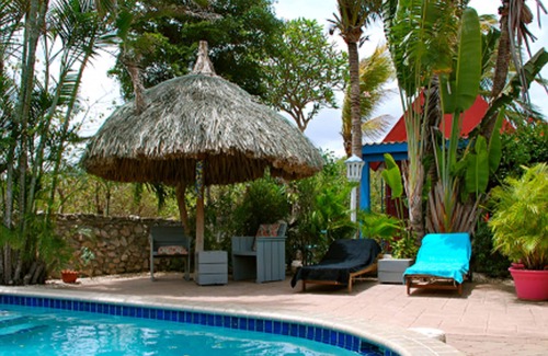 Piscadera Apartment | Caribbean Flower Apartments