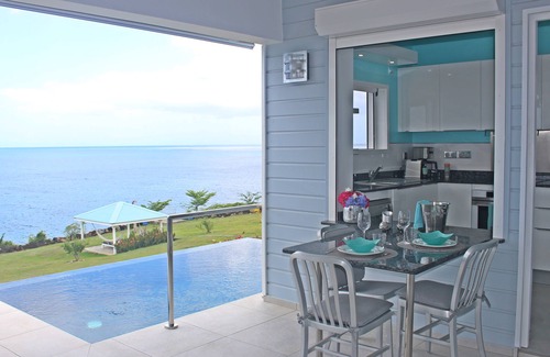 Bouillante Villa | Caribbean oceanfront villa, private plunge pool, direct seafront access, 2p