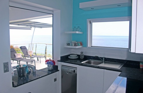 Bouillante Villa | Caribbean oceanfront villa, private plunge pool, direct seafront access, 2p