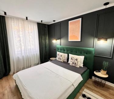 Hunedoara Apartment | Caris Home