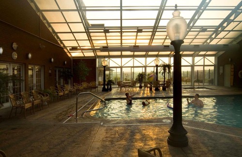 Sugarcreek Hotel | Carlisle Inn
