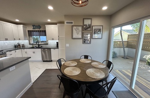 Carlsbad Village House | Carlsbad Village Beach House! Just Steps From The Sand And Village!