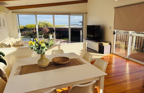 Carlton House | Carlton Beach Holiday House