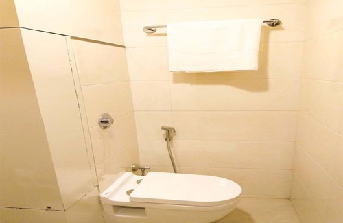 Wellington Pier Hotel | Carlton Hotel