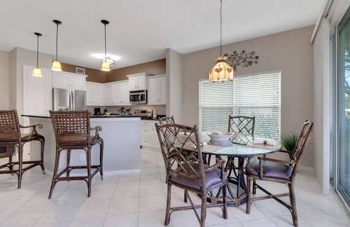 Naples Villa | Carlton Lakes | 2bs/2ba | Furnished Villa w/Den