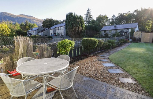 Llanberis Cottage | CARLYN, family friendly, with a garden in Llanberis