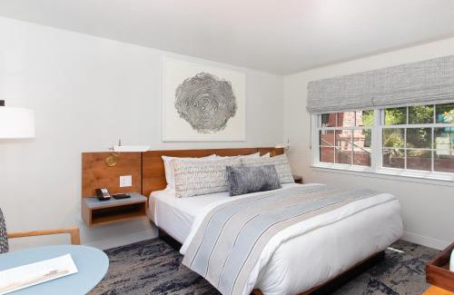 Golden Rectangle Hotel | Carmel Beach Hotel
