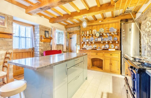 Penybont Cottage | Carnau Bach (uk45822)