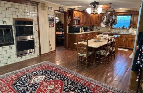 Springdale Other | Carol’s Riverbend Retreat