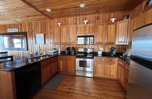 Atlantic Beach House | Carolina Can ~ 🏖️ 3 Story Family Home 🌊 1 row back with amazing ocean views 🌅