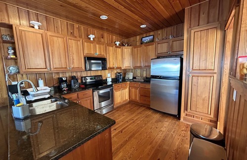 Atlantic Beach House | Carolina Can ~ 🏖️ 3 Story Family Home 🌊 1 row back with amazing ocean views 🌅