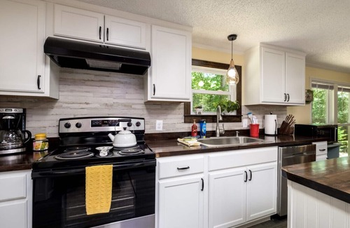 Rosman House | Carolina Cottage- endless outdoor adventures!