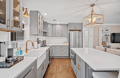Mossy Oaks House | "Carolina Cottage". Sweet Caroline check out this space!