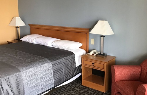 Mooresville Hotel | Carolina Inn & Suites of Lake Norman