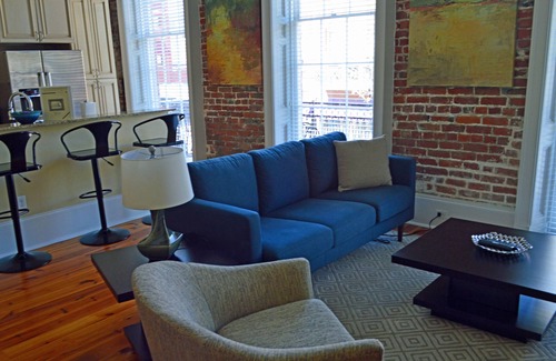 Arts/Warehouse District Condo | "Caroline" Julia Street Condo with Balcony