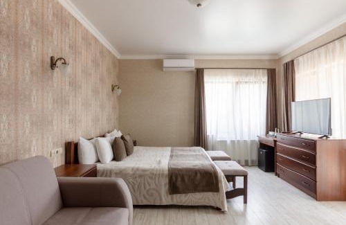 Polyanytsya Hotel | Carparosa Hotel