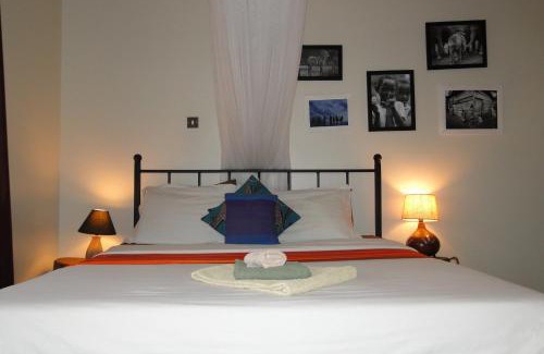 Entebbe House | Carpe Diem Guesthouse