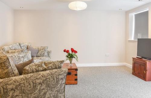 Upwey House | Carpenters Cottage