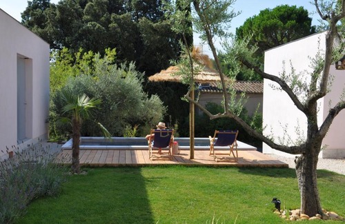 Villeneuve-les-Avignon Bed & Breakfast | Carré de Lune