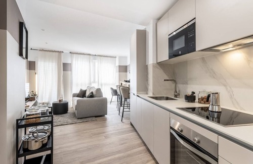Cuatro Caminos Apartment | Carranque - 1 bedroom and pool in Castilla