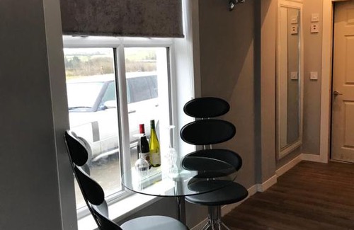Beith House | Carriage Cottage Hot Tub