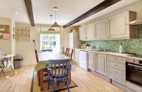 West Burton House | Carriage House - E5119