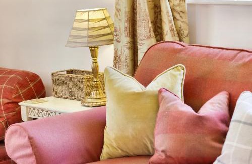 West Burton House | Carriage House - E5119