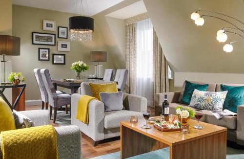 Carrigaline Hotel | Carrigaline Court Hotel & Leisure Centre