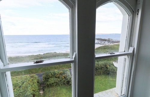 Ballycastle Cottage | CARRIGUISNAGH, pet friendly, character holiday cottage in Ballycastle
