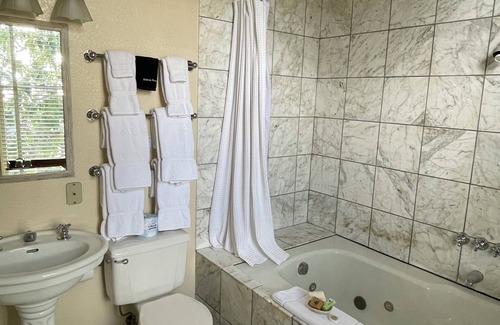 Downtown Hotel | Carter House Inns