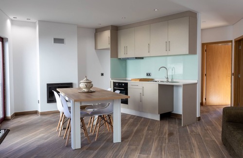 Medelo House | Carvalho Village