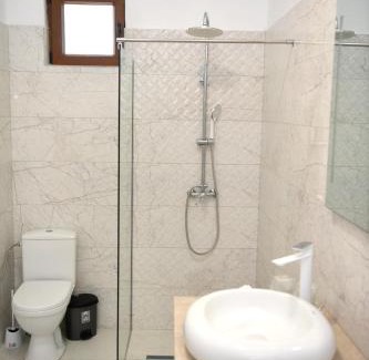 Craiova House | Casă la cantonament
