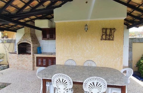 Praia da Vila House | Casa aconchegante 200m da praia WIFI NETFLIX área gourmet externa muito conforto para até12 pessoas