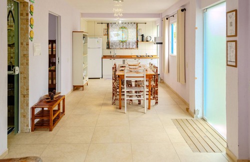 Praia do Rosa Ski Chalet | Casa aconchegante c wi-fi entre a natureza e o mar