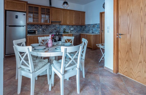 South Rhodes House | Casa Aestas