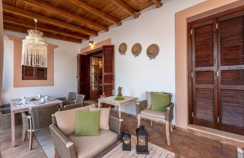 South Rhodes House | Casa Aestas
