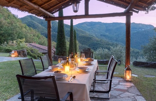 Borgo a Mozzano Villa | Casa al Colle - Five Bedroom Villa, Sleeps 10