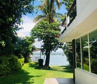 Tequesquitengo House | Casa Alfenapa a pie del lago y pet friendly