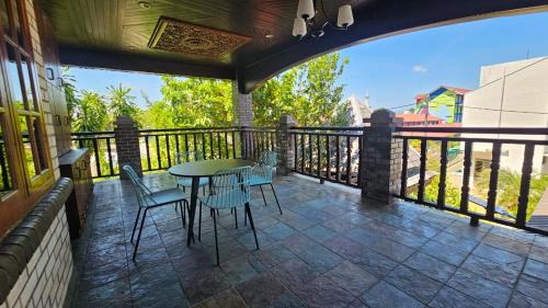 Bukit Hantu Villa | CASA ALRAWDAH