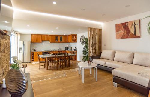 Penafiel House | Casa Alto da Massada