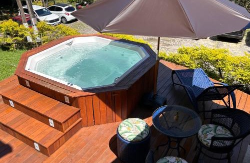 Praia do Jardim Bed & Breakfast | Casa Amarela