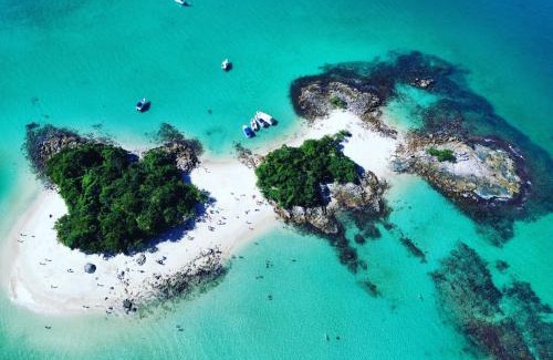 Praia do Jardim Bed & Breakfast | Casa Amarela