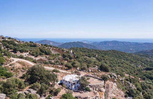 Arzana House | Casa Ami