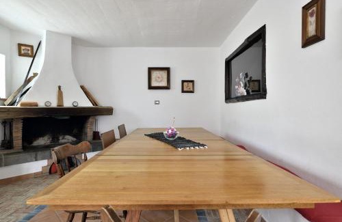 Arzana House | Casa Ami